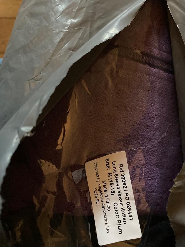 Disappointing as bag had been slashed, obviously of no interest!