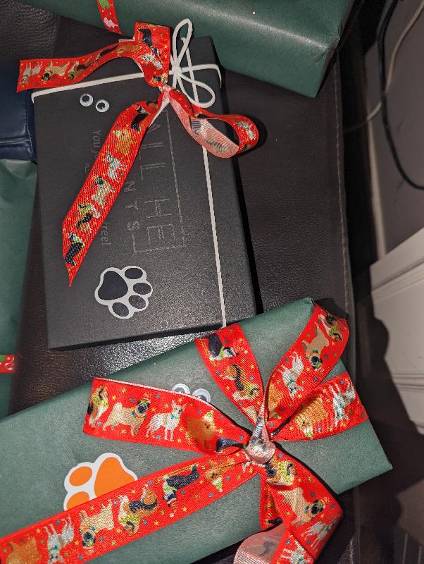 Make any gift look awesome with Simply Ribbons