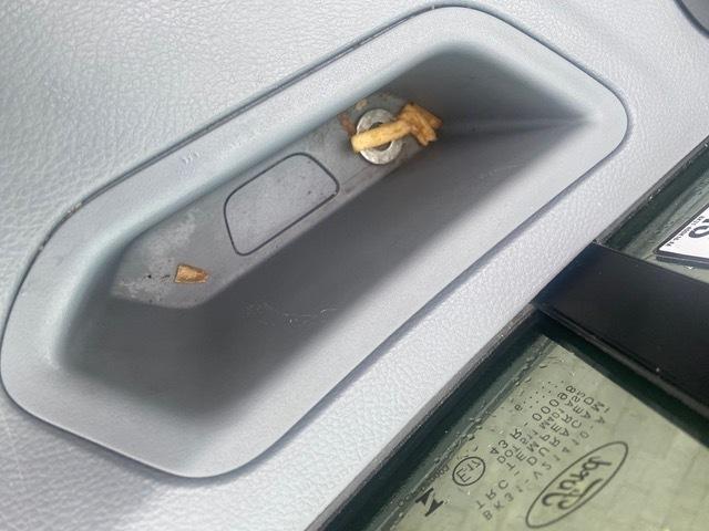 Friendly customer service let down by VERY poorly maintained vehicles