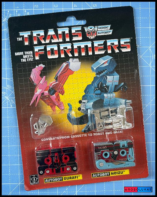 A great set of G1 tape bots, in retro packaging. Fun figures.