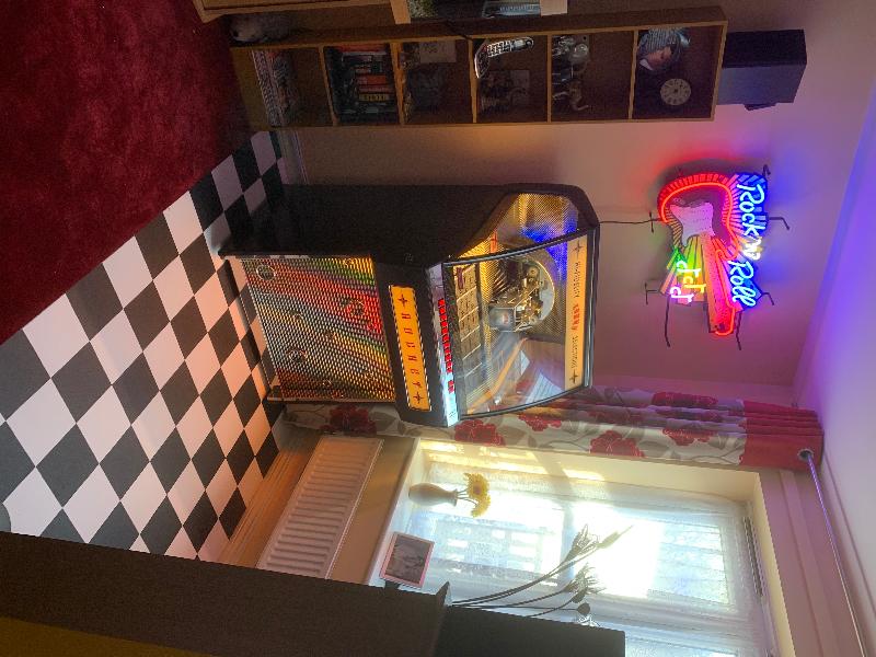 Jack Daniels Rocket Vinyl Jukebox