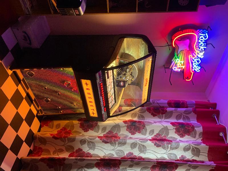 Jack Daniels Rocket Vinyl Jukebox