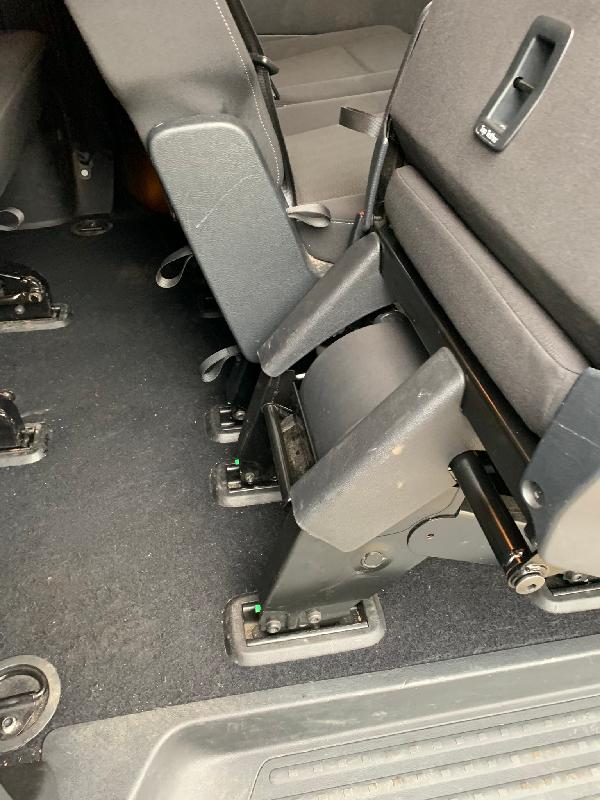 9 seater hire
