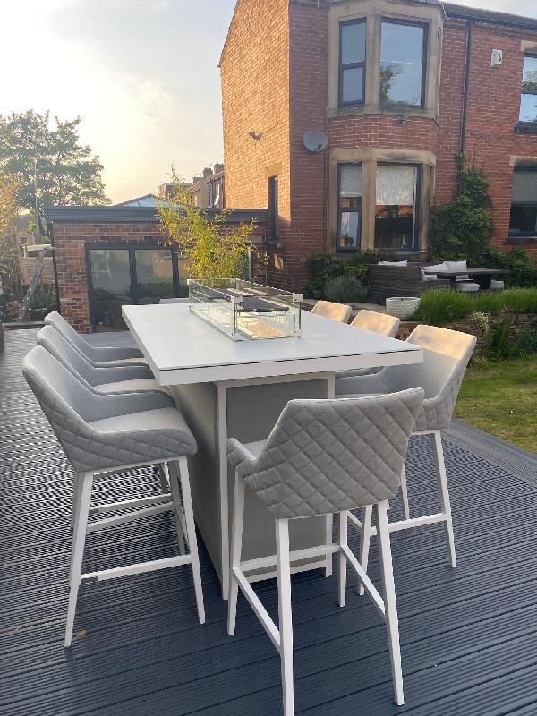 Modern, classy Garden set from JB Furniture
