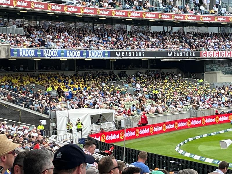 Great atmosphere but no discounted drinks!