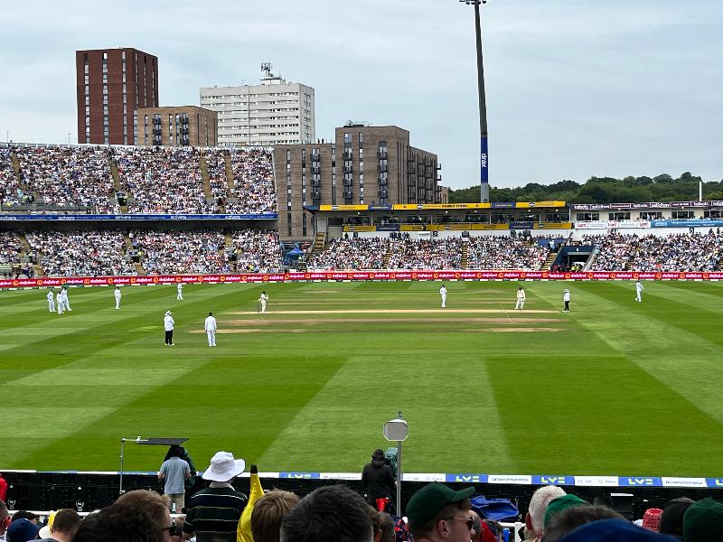 Great atmosphere but no discounted drinks!