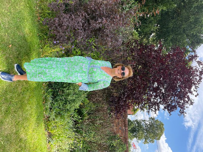 Love the green dress, makes me feel great!