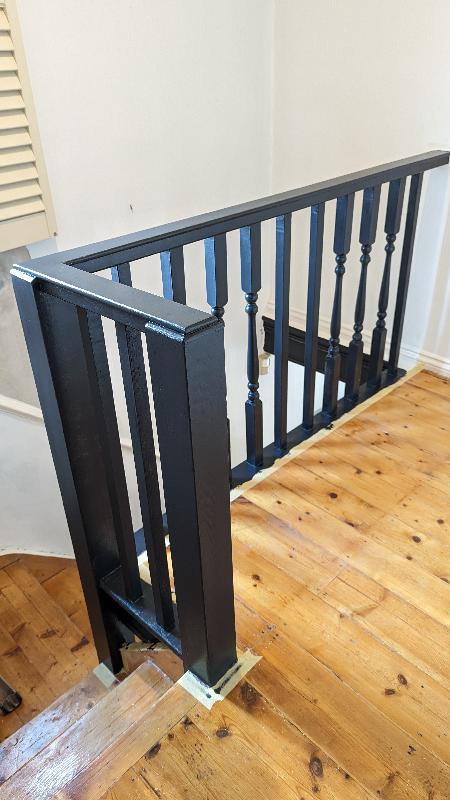 Helpful service, quick delivery, high quality paint