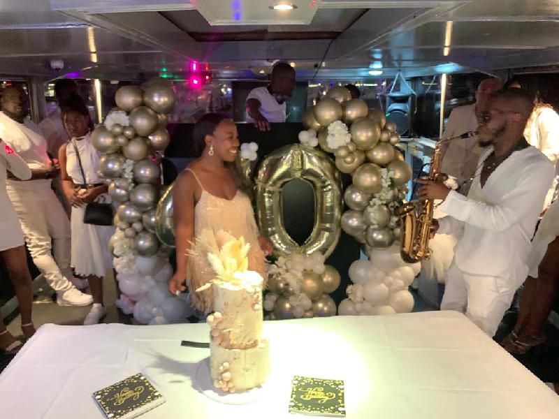 Lovely 40th birthday party on board the Hurlingham