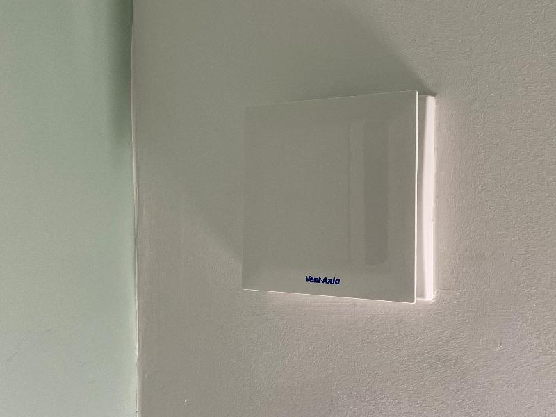 Vent-axia extractor