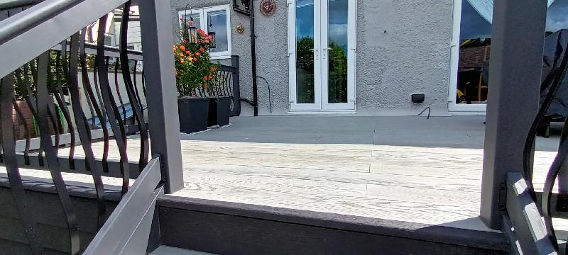 Lovely finish, cleans easily