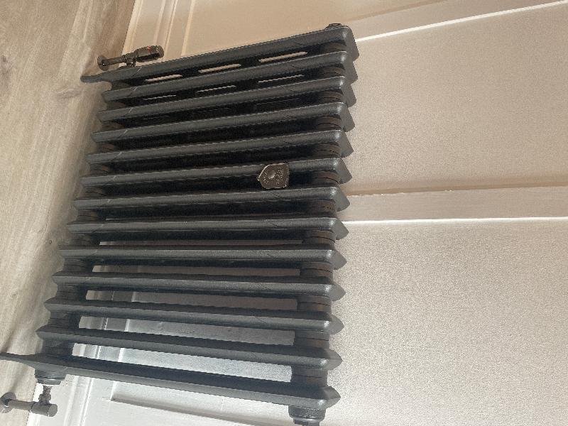 Excellent Radiator from Cast Iron.