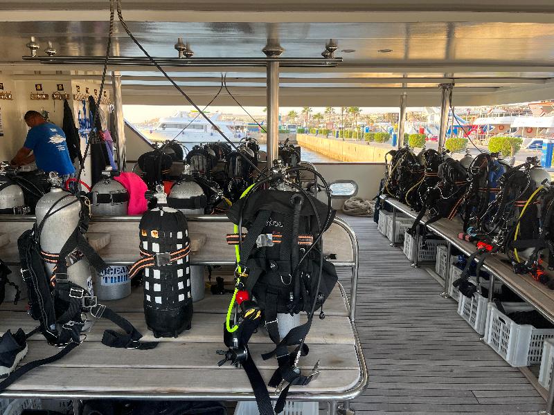 Luxurious Liveaboard with safety in mind