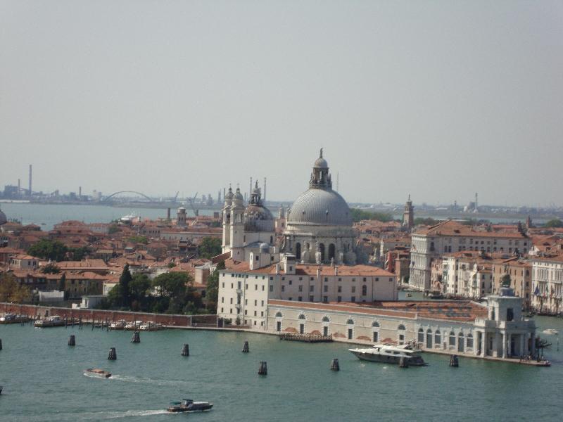 A great experience visiting Venice. Italian tour guide very knowledgeable.
Although a very expensive place we enjoyed…