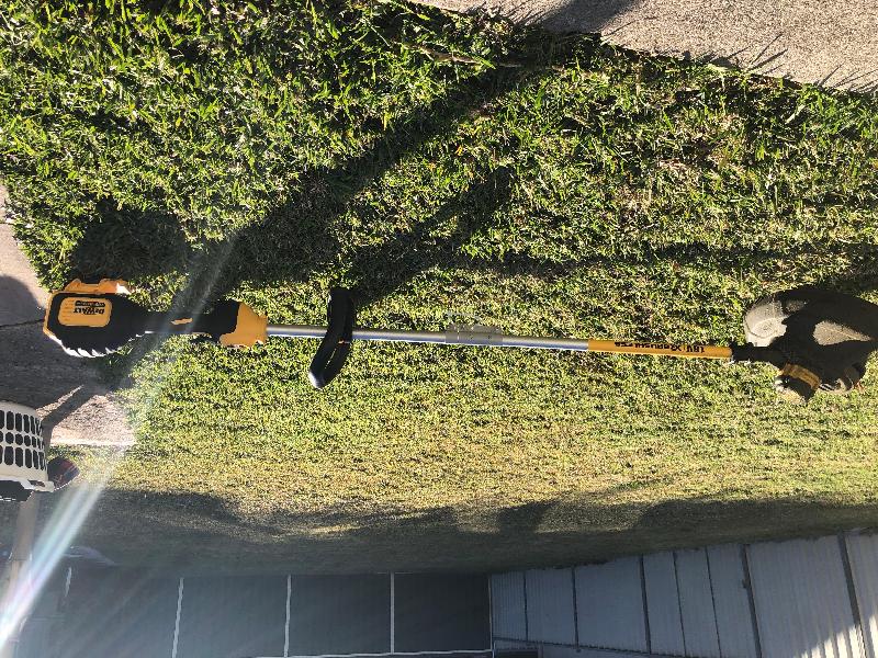18V DEWALT Brushless String Trimmer