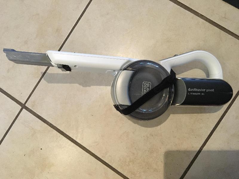Aspirateur à main PIVOT - 18V 1,5 Ah - avec base - blanc