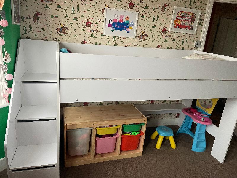 Genius under stair storage and brilliant quality midsleeper