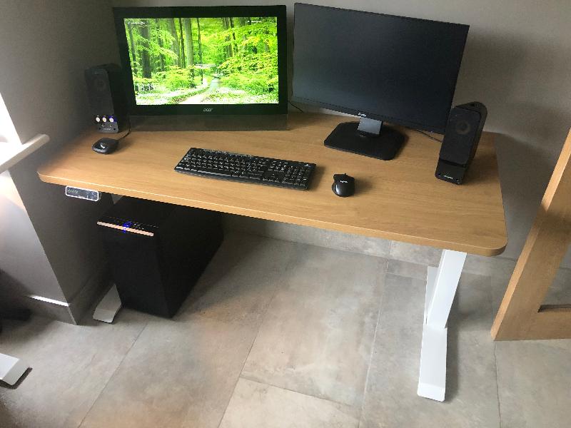 Bespoke desk top