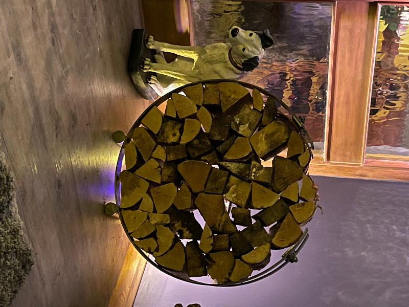 Perfect Log Holder