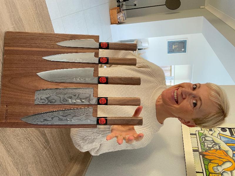 Kin Knives