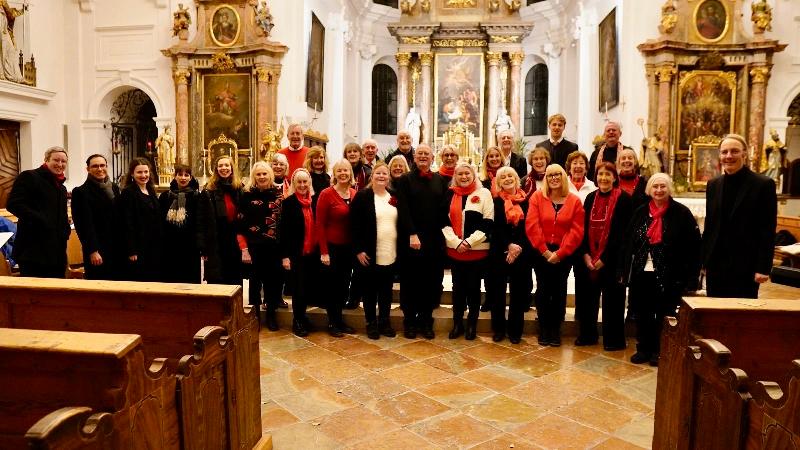 Festive Singing Holiday in Hsllein
