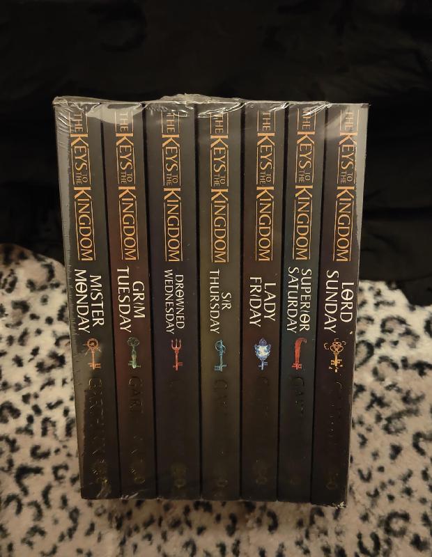 The Keys to the Kingdom Complete Series Books 1 - 7 Collection Box Set by Garth Nix