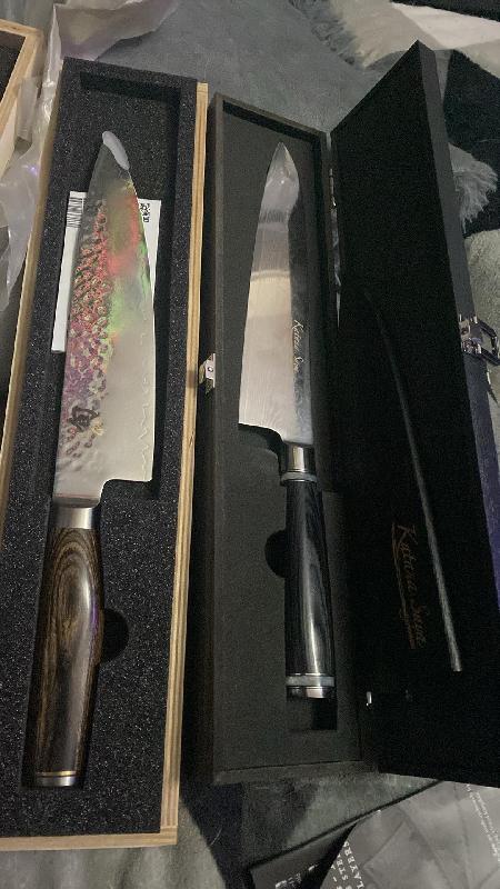 Beautiful knife and fast delivery