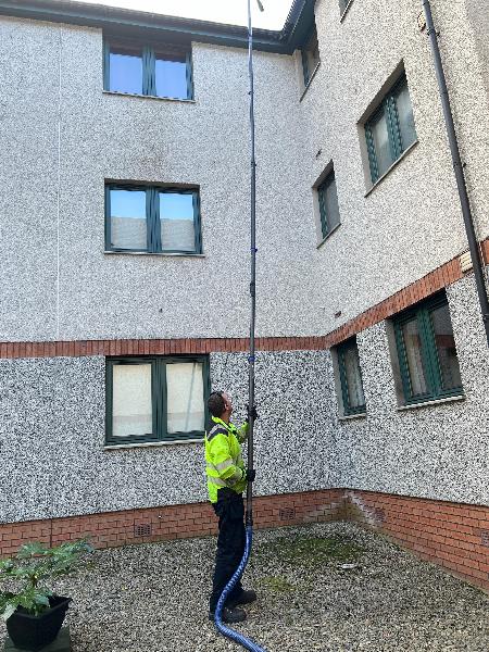 skyVac Atom Gutter Vacuum | Reach up to 3 stories high