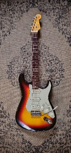 Great guitar with an outstanding sales service 👌
