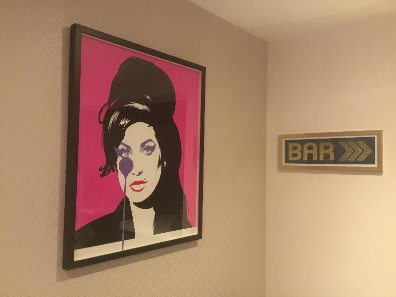 Amy Winehouse, Pink