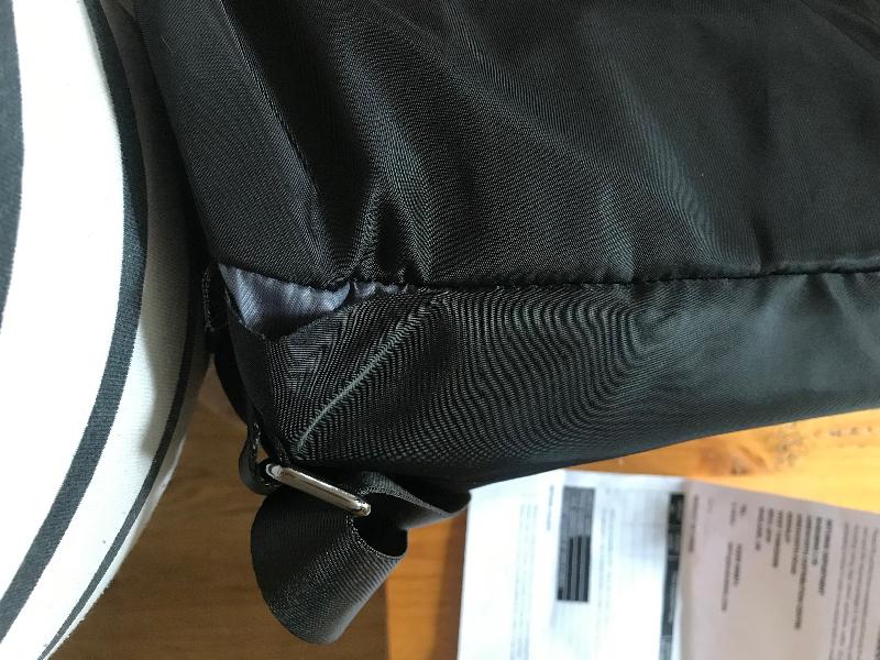 Arrived with hole in seam