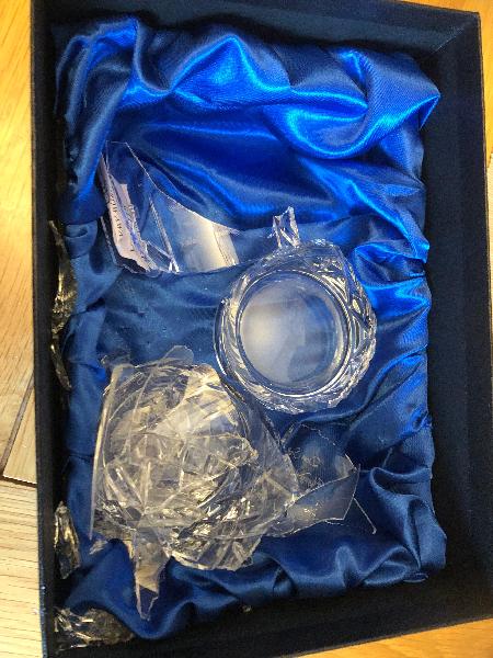 Ordered engraved glasses for as 40th birthday but they arrived smashed