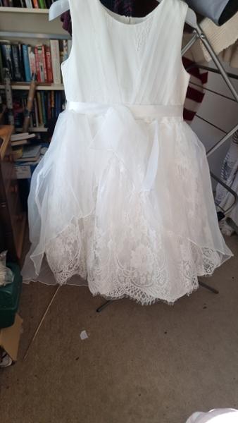 Item returned due to poor tulle quality, size and style lovely