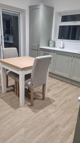 Perfect little table for two!