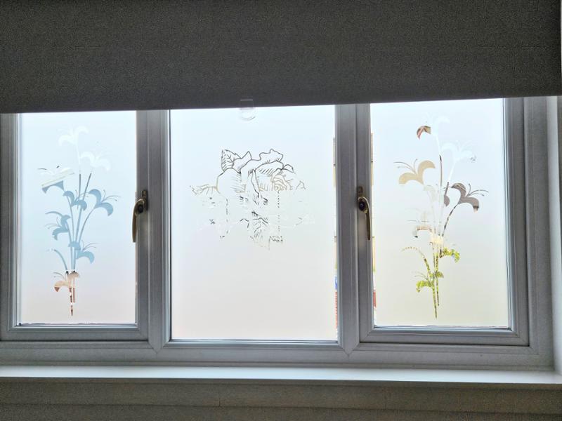 Patterned privacy window film