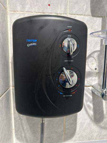 Triton Showers Enrich 10.5kW Black Electric Shower