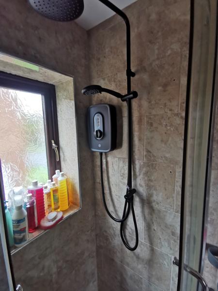 Electric Shower - Danzi DuElec 9.5kW Black Shower