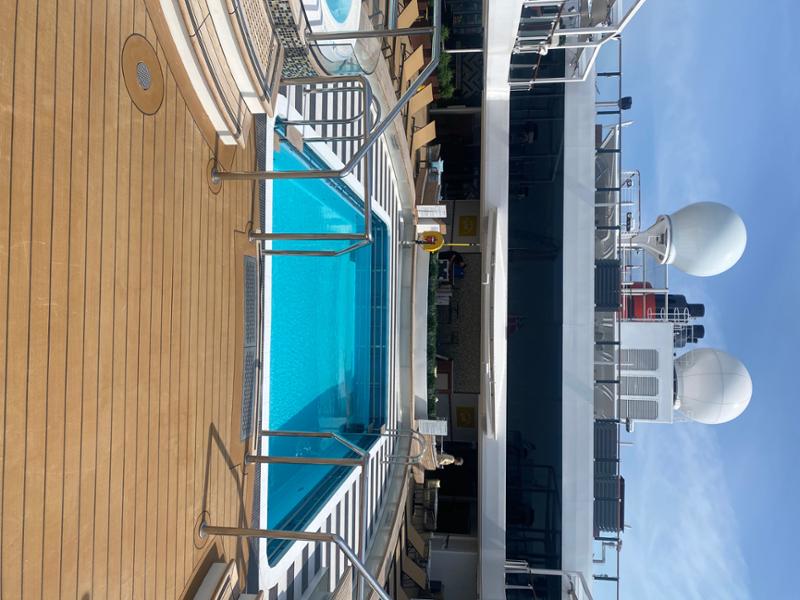 Lovely clean ship, beautiful decor all round, amazing food always,