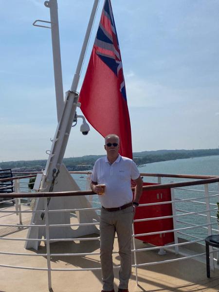 Lovely clean ship, beautiful decor all round, amazing food always,