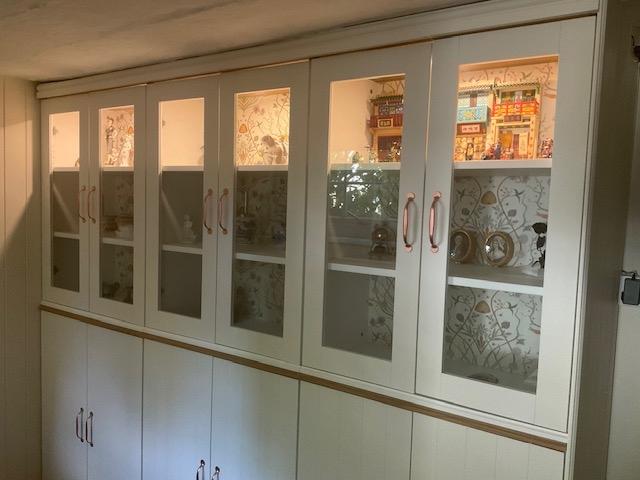 Great service and lovely wallpaper