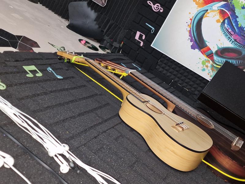 Laka VUC100B Bamboo Series Concert Ukulele & Carry Bag