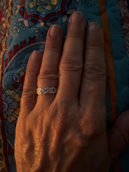 A good quality silver ring