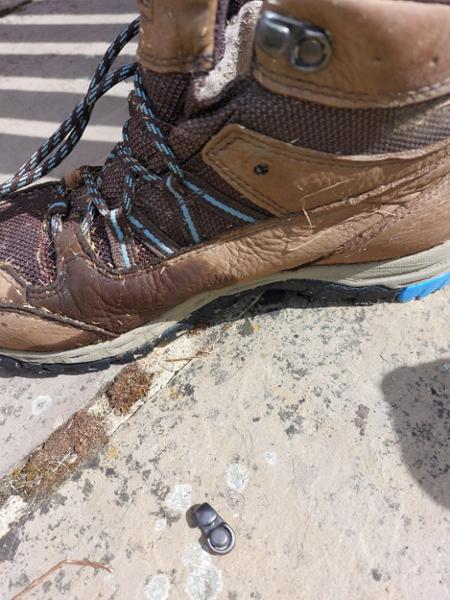 Poorly constructed boot with buckle for the lace coming off after a 2 weeks