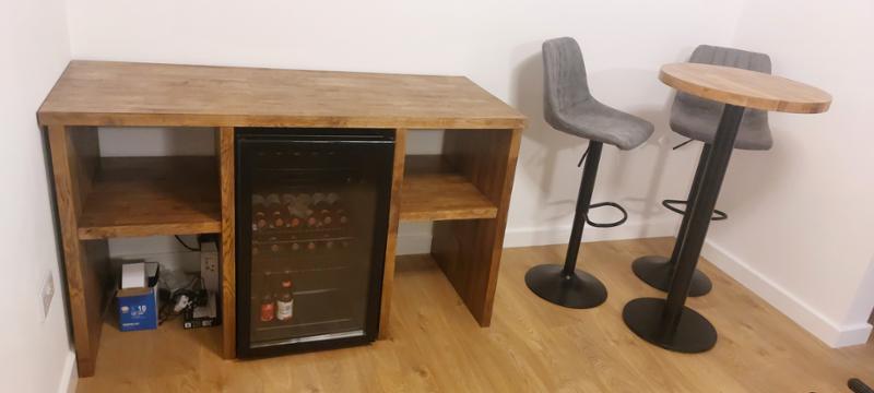 Bar table