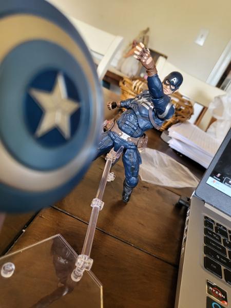 MAFEX Captain America
