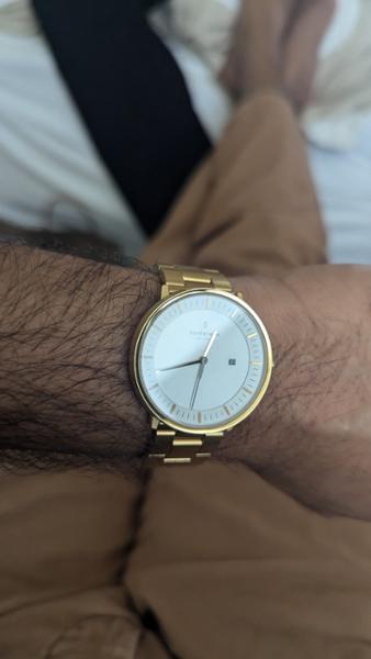 Stylish and Minimalist 3 link watch
