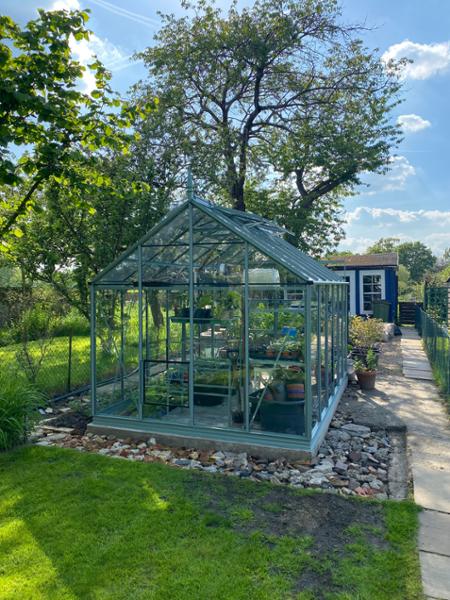 Gorgeous Greenhouse!