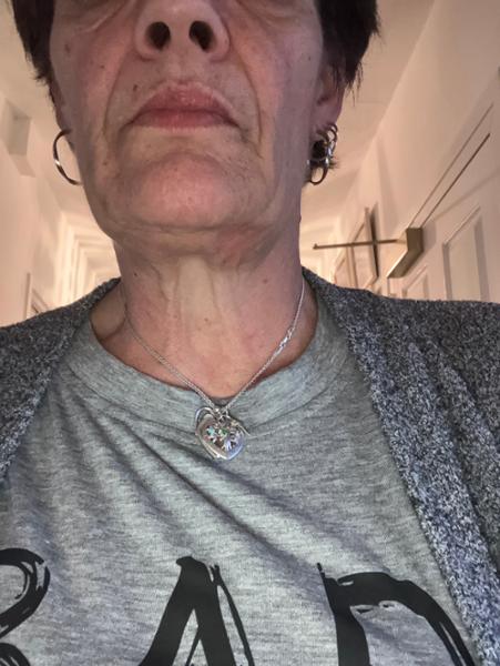 Strong feminine silver necklace a must buy