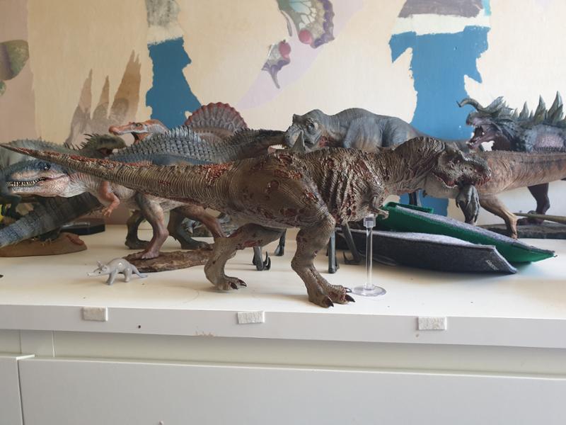 Awsome dino model shop