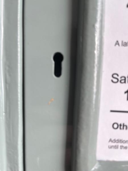 Poor quality post box and poor customer services and after sales support